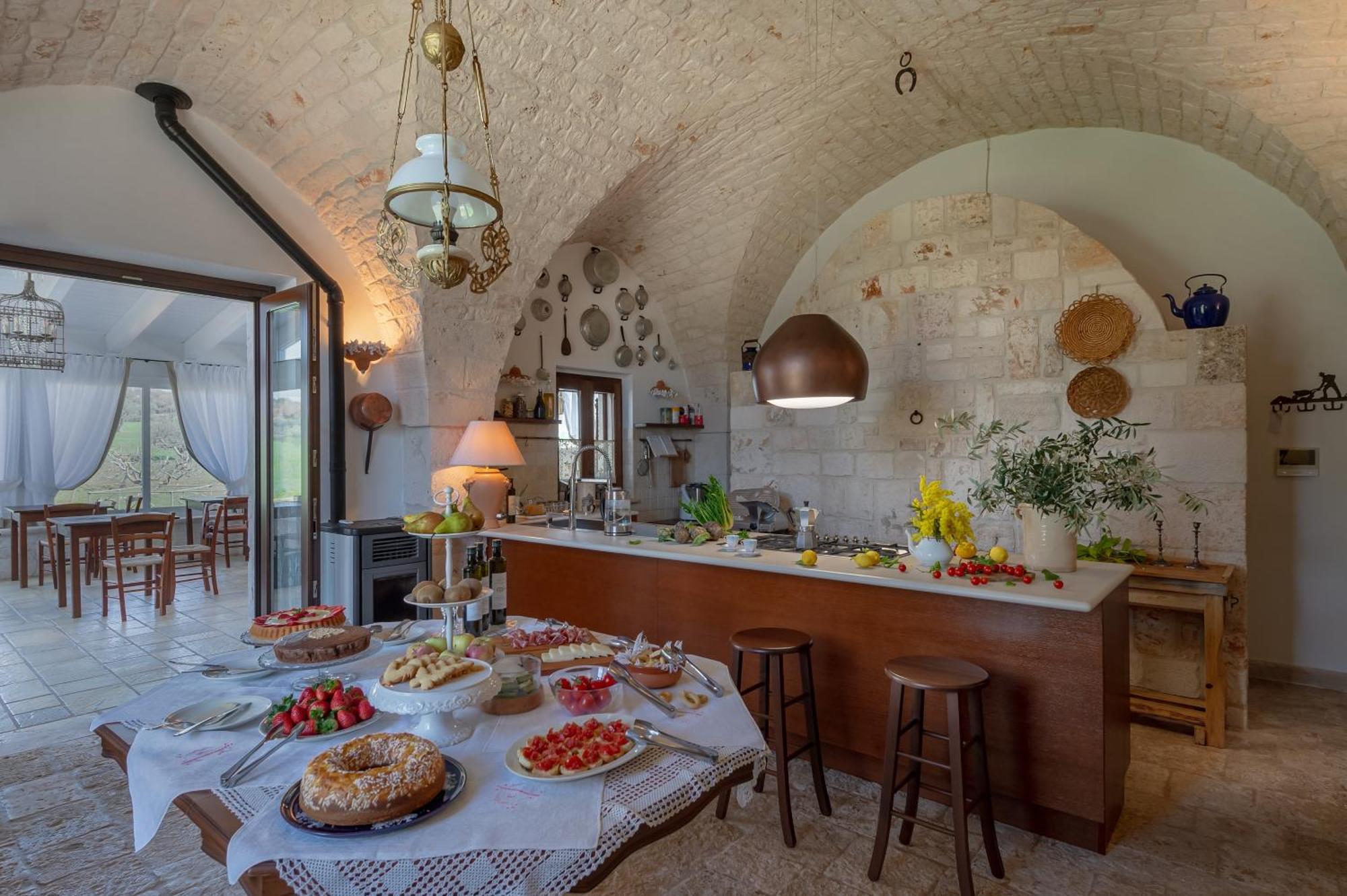 Agriturismo Masseria Aprile Locorotondo Exterior photo