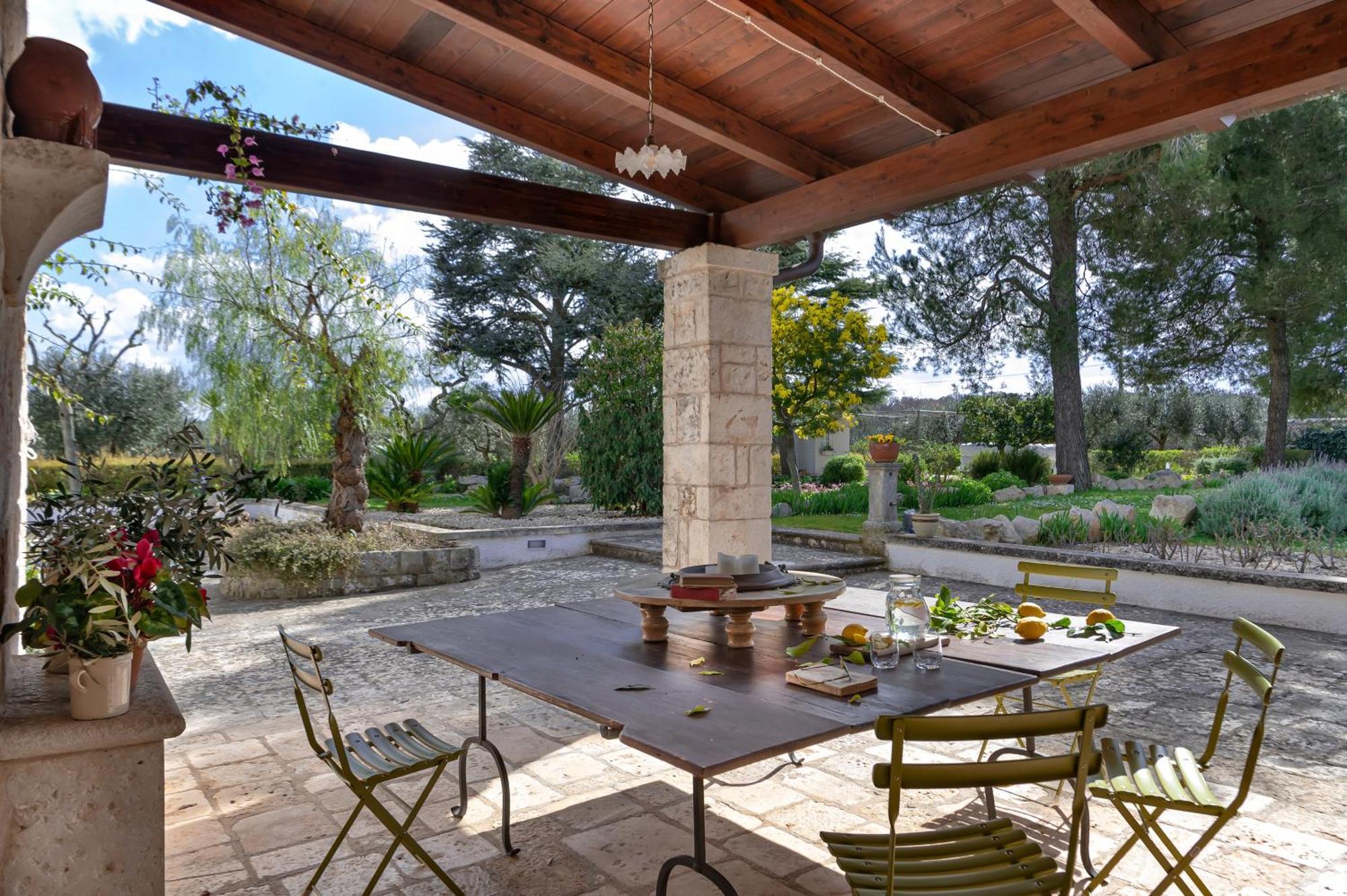 Agriturismo Masseria Aprile Locorotondo Exterior photo